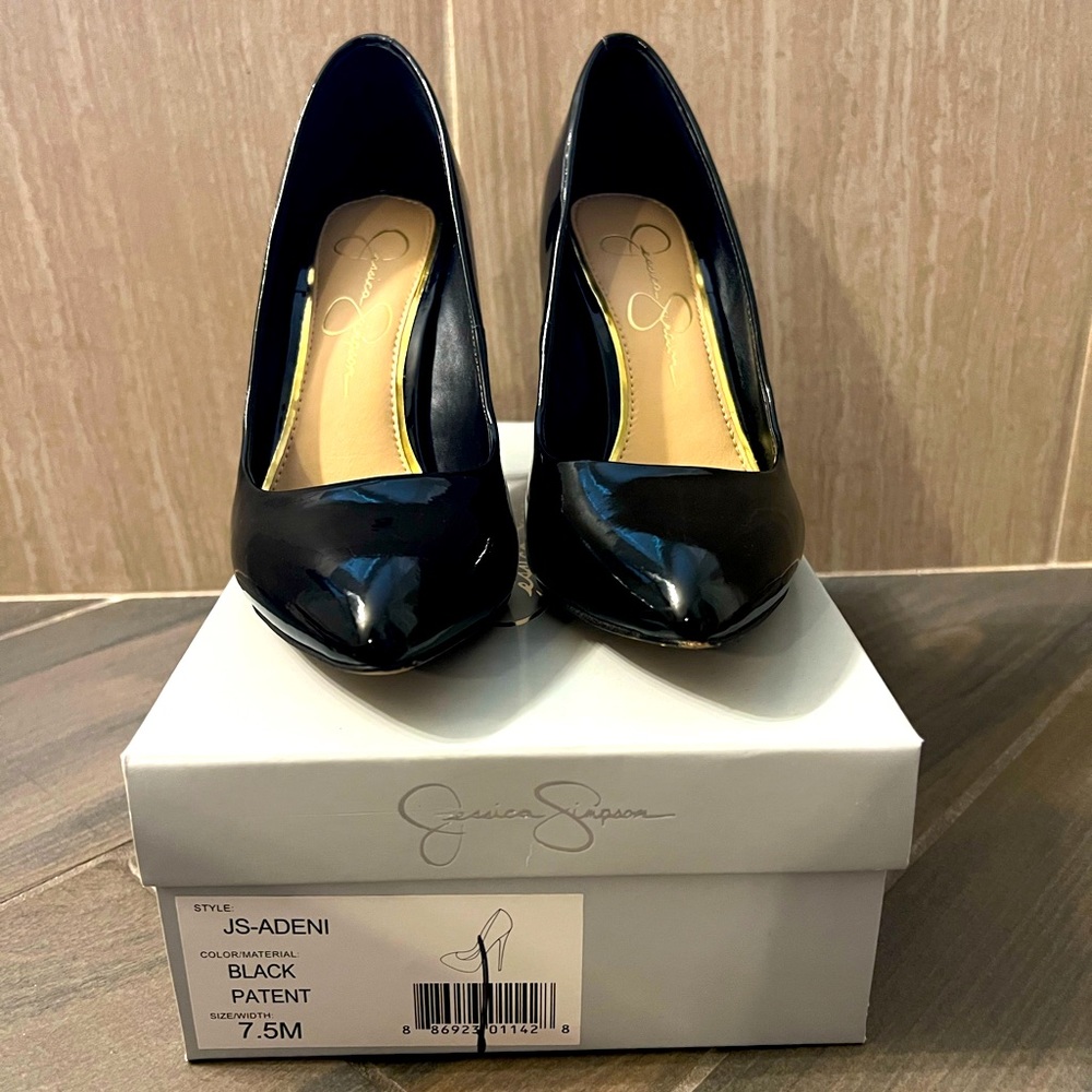 Jessica Simpson Black Pumps